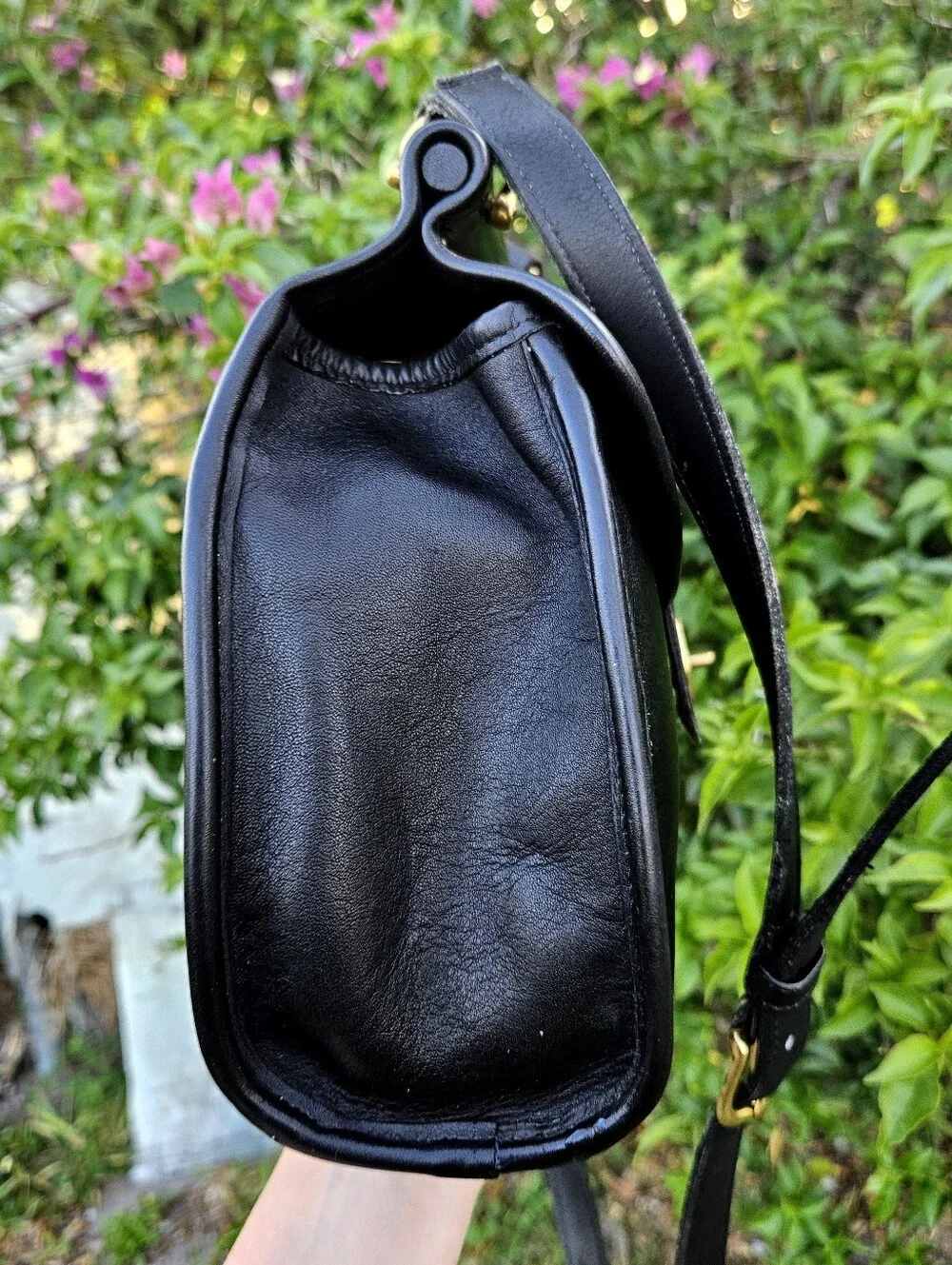 Vintage Coach Logan 9907 Black Leather Turnlock Crossbody USA Pre-1994